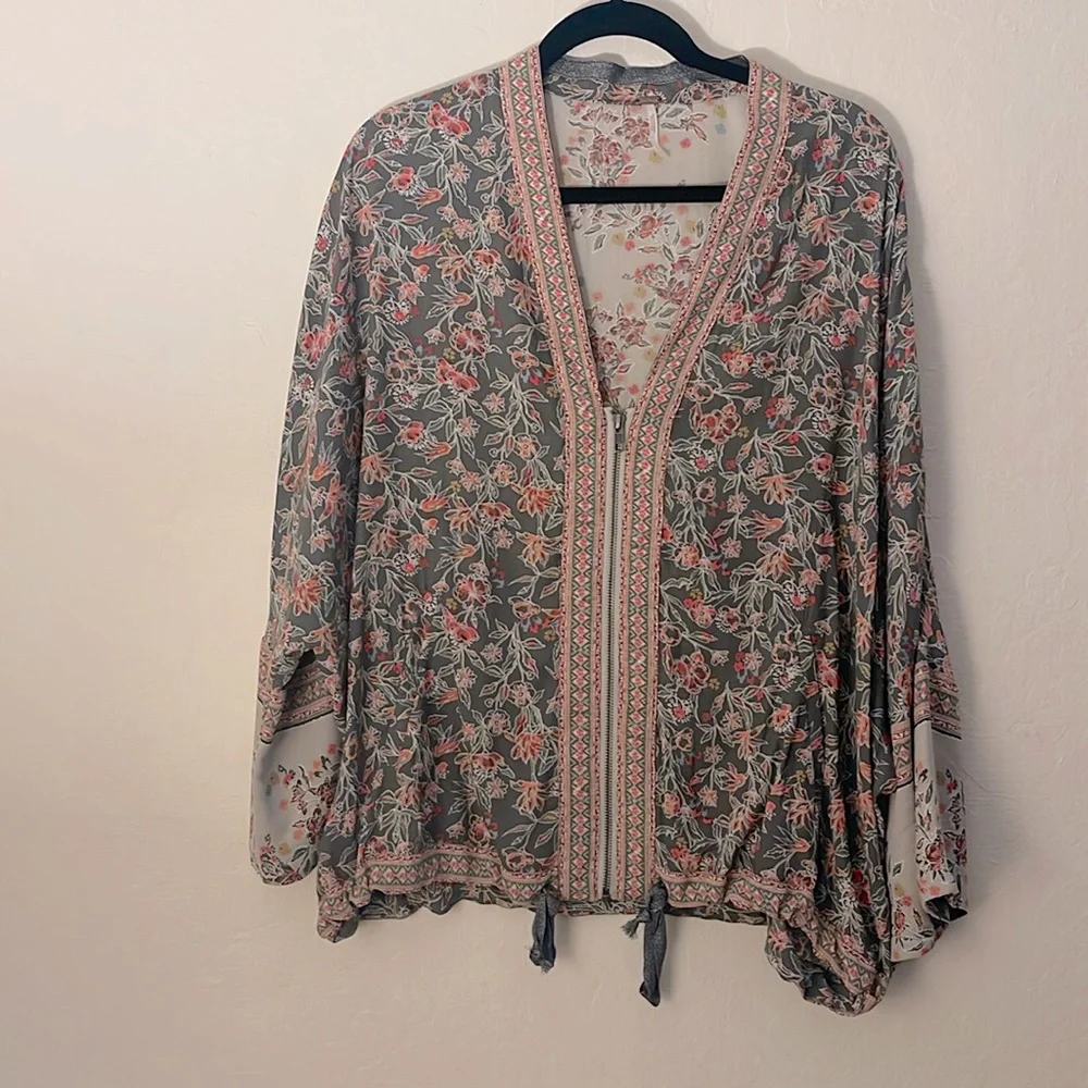 Free People Light Jacket - Picture 2 of 8